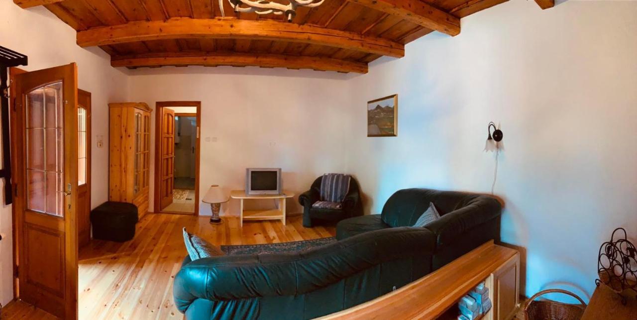 Henrietta Vendeghaz Apartment Domoszlo Exterior foto